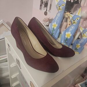 CL by Laundry Maroon Heels